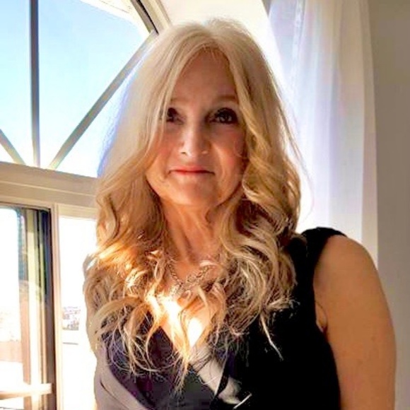 Meet your Posher, Paula - Picture 1 of 1